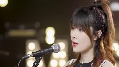 逗大师 - 美女带你重温刘德华《暗里着迷》，如此经典