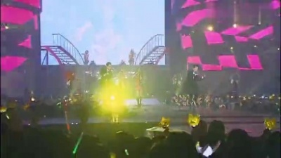 Dara、Jinusean - Tell Me 2011 YG Family Concert 现场版