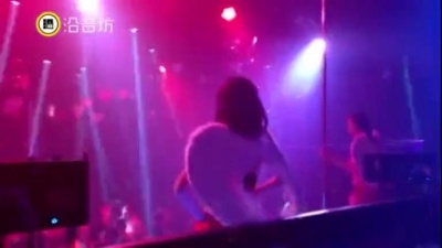 顾影风 - DJ音乐 康苗《为爱疯狂》声声马蹄响，超好听！