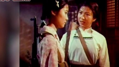 衡小只4035 - 还是民歌耐听！一首《渔家姑娘在海边》歌声柔美，经典让人陶醉