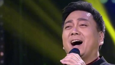 正能量小小菲 - 男女对唱版《呼伦贝尔大草原》，司红军 赵东晓演唱，真好听！