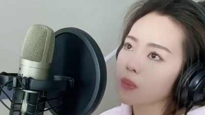 金霏-珍星愛妮 - 中国时代经典丨华语金曲〖孝敬爹和妈〗MV完整版-陕北金凤凰•吴采乐