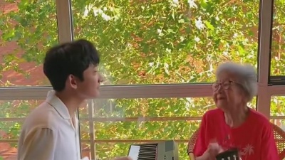 啷个哩个啷 - 你爱我呀我爱你，蜜雪冰城甜蜜蜜～#蜜雪冰城主题曲