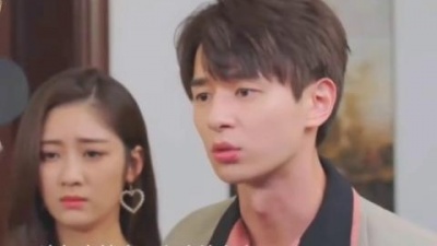 内娱君 - 倪好仇恨阮总是因为他父亲在阮总父亲餐馆中爆炸去世而她的母亲为了养他劳累而死！挺心疼他的