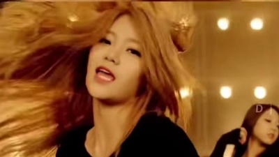 电影喵君 - 人生苦短一定要和喜欢的人在一起＃韩潮热舞女团＃中文Dj