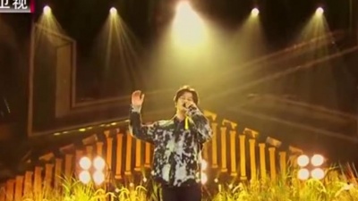 略略略 - 于毅挑战少数民族歌曲《莫合茹》，歌声婉转动听，惊艳全场