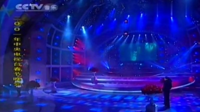 梁朝伟 & 张曼玉 - 花样年华 2001春晚现场版