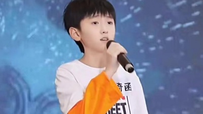 蜡笔小鱼 - TF家族四代左奇函cover《Raining》