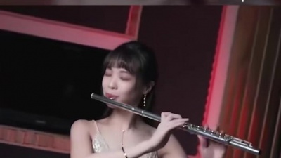 一只白鹿 - 不朽的经典，曾经的震撼和感动，至今对她的喜欢仍无丝毫改变#纯音乐 #吉米来吧  #电子琴重低音 #架子鼓女神