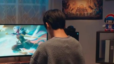 陌生的他 - 【王者荣耀全民电竞品牌发布】赢下这一声喝彩