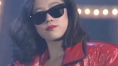 当风筝恋上风 - 霸气侧漏！！中森明菜四曲联唱~女王，收下我的膝盖啊！