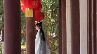 音乐频道 - 好歌分享！一首《不愿伤心流泪》意境优美，歌声甜美