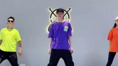 eoo - 酷盖翻手舞 “这个手势卡点太舒服了”
