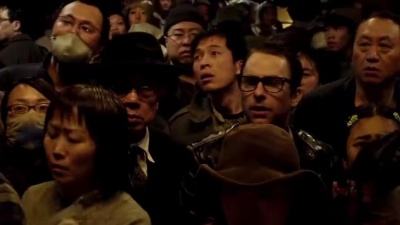 海海 - 人类避难所变成了怪兽自助取餐处？ 那船当武器使也太刚了吧