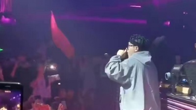 咏逺暧妮 - KEY.L刘聪《Hey Kong》Live，超可爱的湘江忘词王～