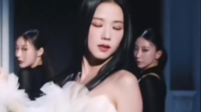 买买推荐官 - #金智秀首次表演solo #金智秀新歌flower #blackpink #jisoo