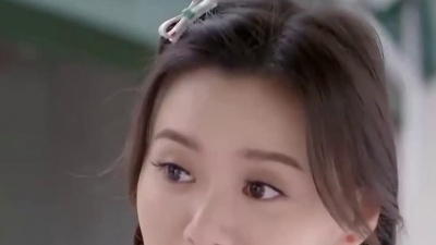 云南小马苒 - 好听的歌曲《请你原谅我》，黄莺出谷，真好听