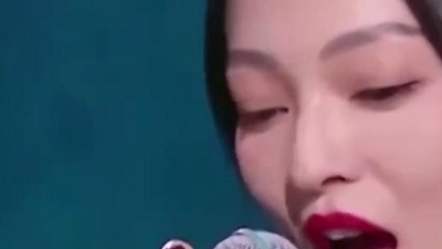 一起来聊八 - 央视七夕晚会 张韶涵黄明昊合唱《刀剑如梦》
