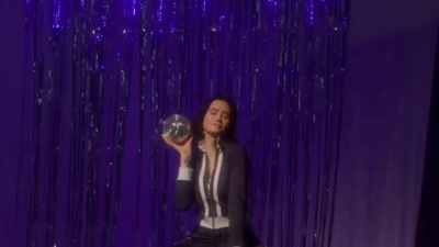 一娱当先 - Jane & The Boy - Starry Eyed   (Pop,Funk,Electronic)