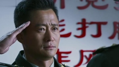 一凡 - 一首网络歌曲《我的战场》，配上《战狼》听励志又热血，听完感觉心潮澎湃