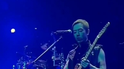 乌龙茶 - Beyond The Story Live 2005《醒你》