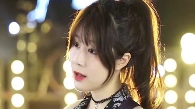 周四哥 - 美女翻唱陈百强《念亲恩》，感恩父母给予的一切，请好好珍惜！