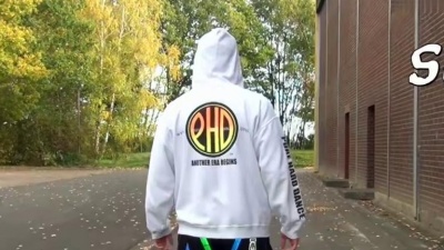 小小小 - Hardstyle：超炸墨尔本弹跳，高能拽步舞。