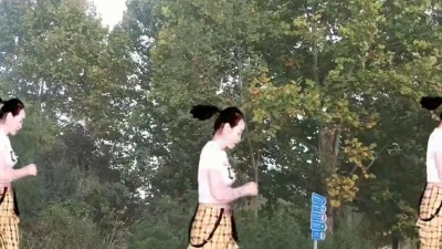 一起快乐舞蹈吧 - 原创动感摆跨32步《枪声响起开始摇DJ》曲嗨舞美，动感有活力