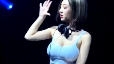热歌速递 - 这是你想要的《Ke Cap Gap Ba Gia》DJ越南鼓，完全被这首歌洗脑了