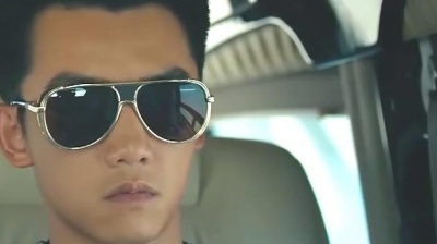 音乐张老板 - 陈瑞《不是情人不必情深》，嗓音中带着沧桑，听完千万别哭