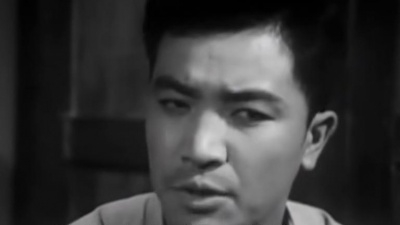 美美音乐 - 邓玉华革命红歌《革命熔炉火最红》，经典的旋律，令人心潮澎湃！