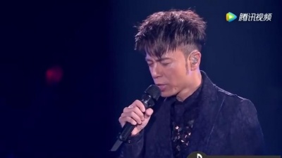 辣妈维尼 - 李克勤《大会堂演奏厅》展现神级唱歌的时候，太精彩好听了