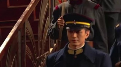 铁豆 - #锁爱三生 萧鸿烨驾到，通通闪开 #李九霖 #关畅 #民国军装男神  #好剧推荐