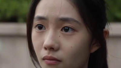 音乐老友 - 《笑纳》花僮新歌《黎明前》就让这夜风轻吻你的脸！