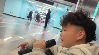 不会做饭的美食博主 - 当你老了，头发白了，睡意昏沉！就轮到做儿女的来照顾了?