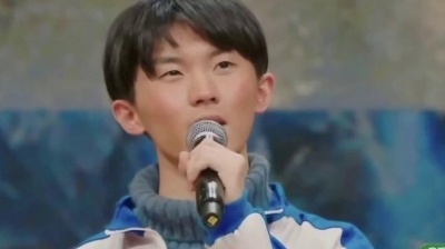 水冻泊 - [我就是演员]马嘉祺张艺凡谈爸爸妈妈，章子怡:孩子的赤诚和勇敢永远为我们成年人的世界带来温暖和力量