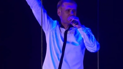 永不放弃 - Armin van Buuren个人巡演现场演绎单曲《Sail》，迷幻！