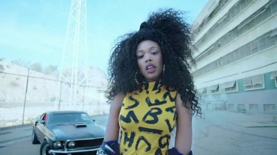 Dominique Young Unique - Throw It Down