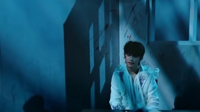 TF家族-张极、TF家族-苏新皓、TF家族-穆祉丞、TF家族-黄朔 - Chandelier