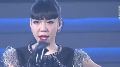 吴莫愁 - Price Tag 浙江卫视跨年演唱会 现场版 12/12/31