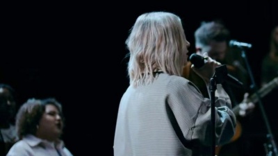 Bryan & Katie Torwalt、Cody Carnes - Simple Kingdom