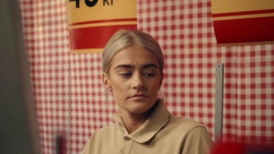 Julia Lov - Barnsben