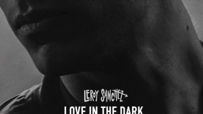 阿彡奚 - Love In The Dark