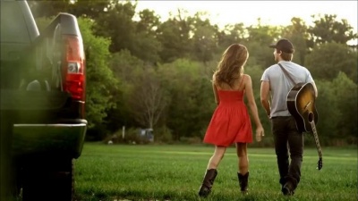 Kip Moore - Somethin' 'Bout A Truck
