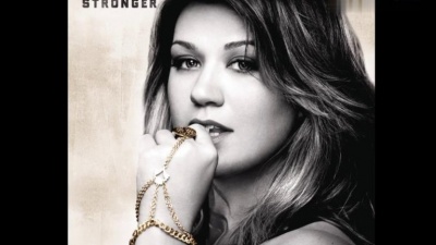 Kelly Clarkson - Breaking Your Own Heart