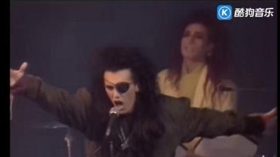 Dead or Alive、Various Artists - You Spin Me Around (Azzurro)现场版