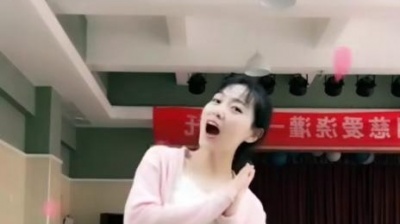 茶余馆 - 《妈妈我要亲亲你》宝贝跟妈妈互动性幼儿舞蹈喔❤