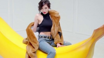 韩星时刻 - 泫雅《摇尾巴 (饭制版)》