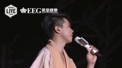 张敬轩 - 女皇 (KKBOX LIVE: 张敬轩 ONE DAY)