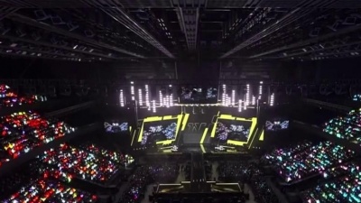 豆豆果 - 时代少年团《渐暖+背对地球奔跑》2023叁重楼暨出道四周年演唱会澳门站现场